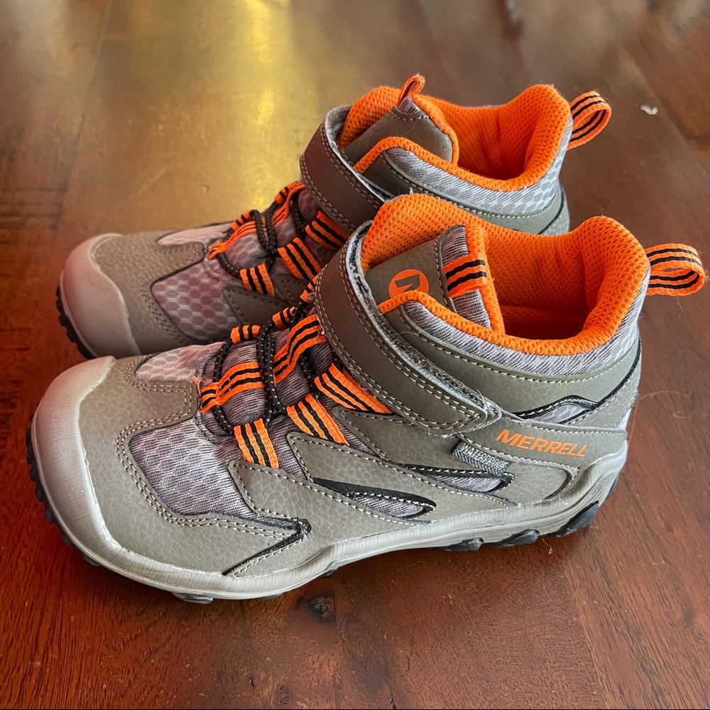 Kid’s Chameleon 7 Access Mid A/C Waterproof Boot